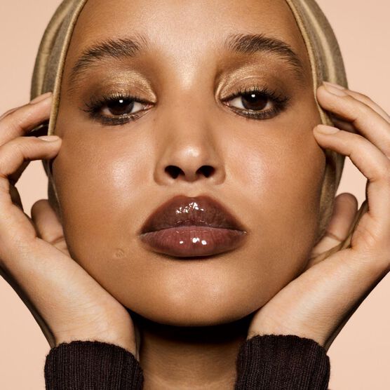 FENTY      HEAT CHOCO    HEAT 4